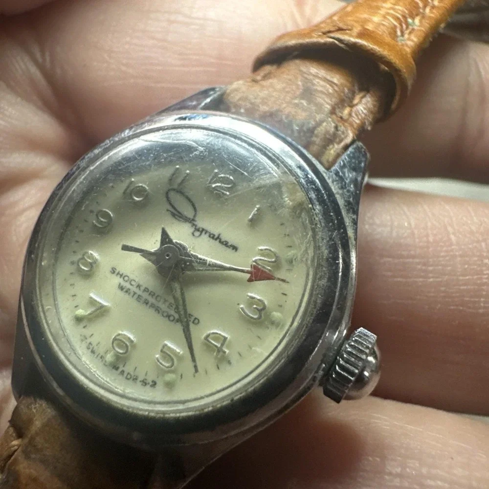 Working VTG Ingraham Manual Wind Ladies Wristwatch Swiss Made 24mm Brown Leather
